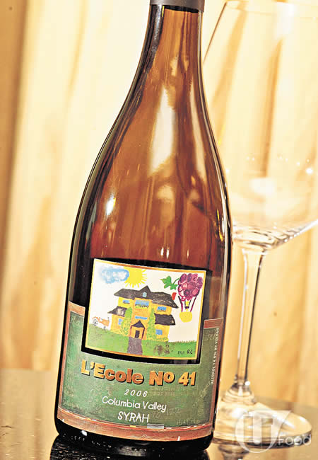 L'Ecole No 41, Merlot, Columbia Valley, Washington, 2006 ($273):這標明 Merlot 的紅酒,肖似波爾多右岸的組合。聞果味豐富,入口少許辛辣,酒