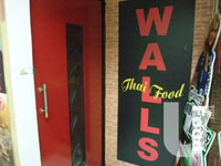 &nbsp;Walls Thai Food & K Pub