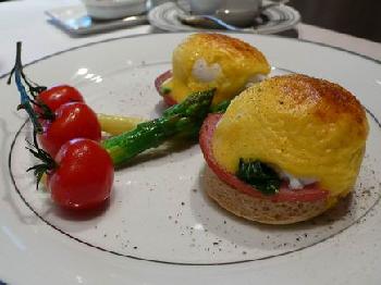 賣相十分好的Egg Benedicts