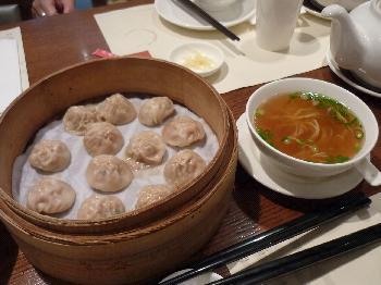 小籠湯包