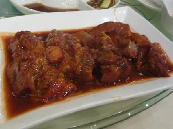 逸東一字排骨