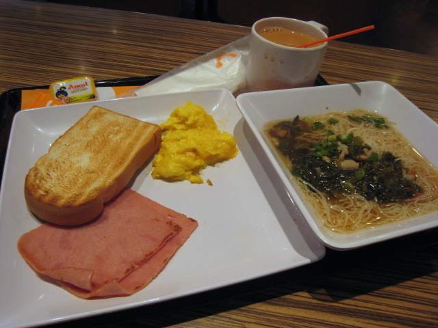 荃湾第一次尝试大快活的炒滑蛋早餐